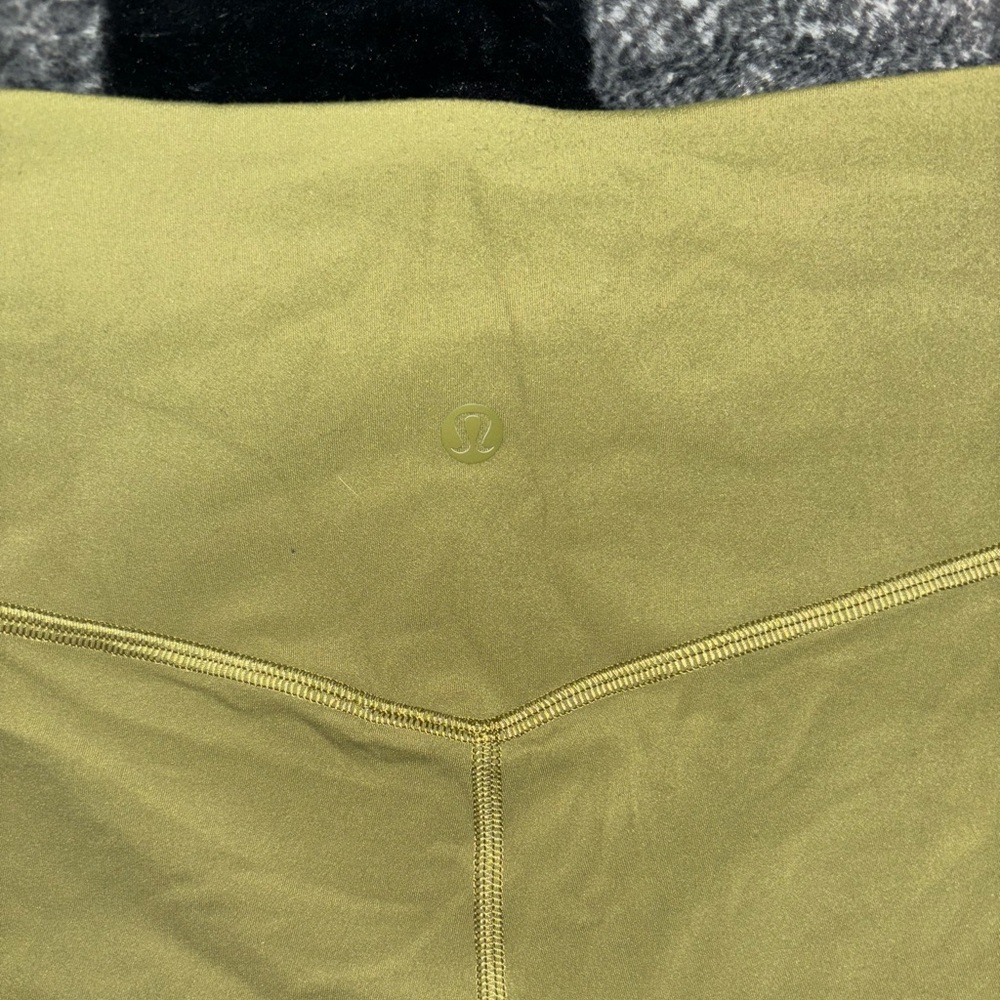 Lululemon nulu crisscross mesh tight sz10 - Picture 15 of 15